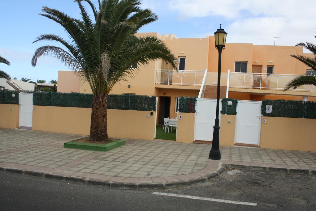 Anju Villas Los Delfines Bravo'S Apartments Corralejo Exterior foto
