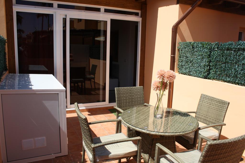 Anju Villas Los Delfines Bravo'S Apartments Corralejo Exterior foto